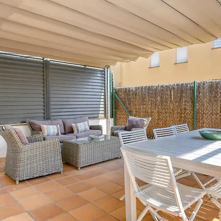 بيت للعطل Sierra With Private Pool كاليلا دو بالافروجيل
